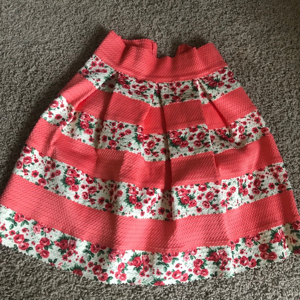 Floral coral a-line skirt size s